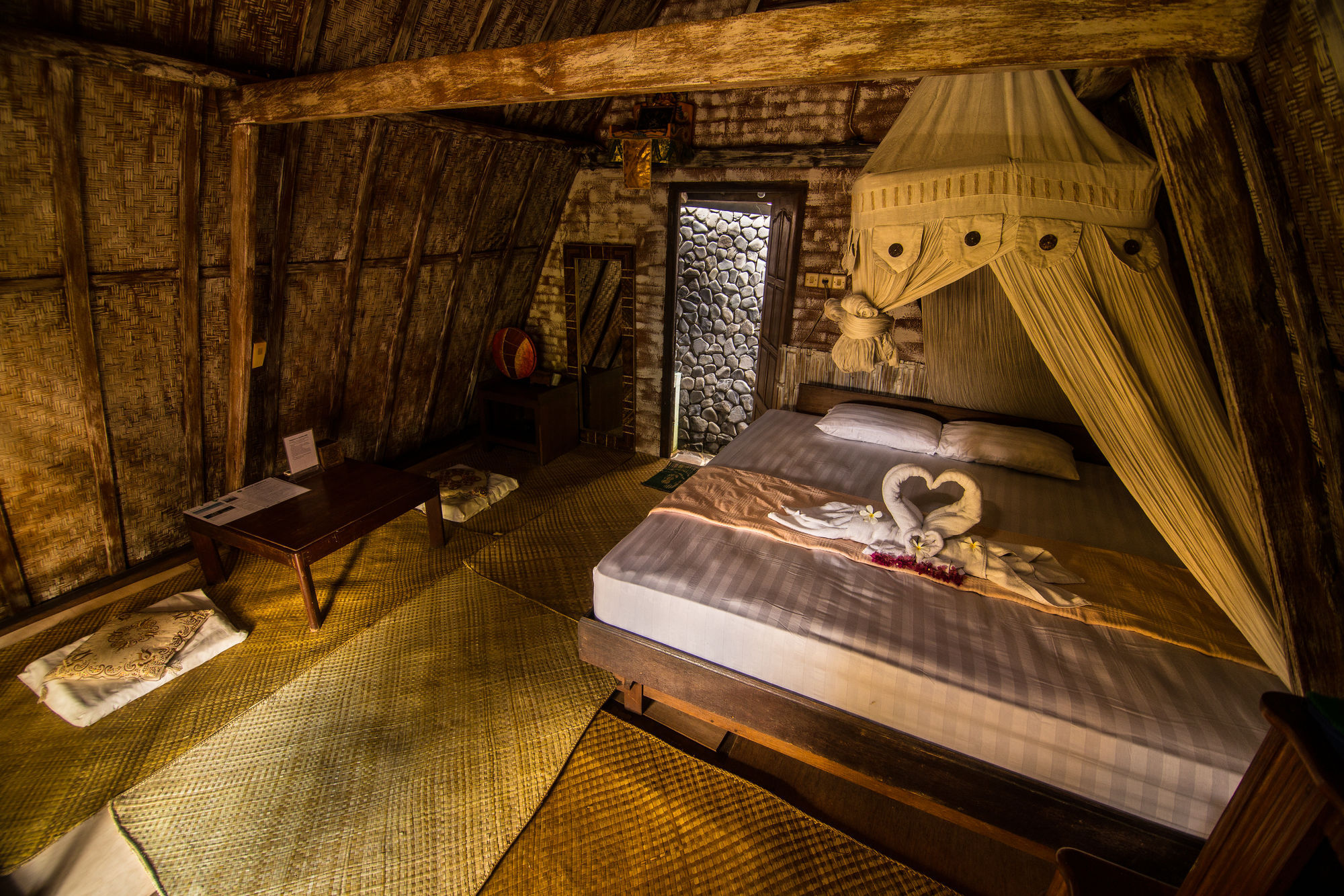 Santhiku Hotel & Spa Lovina  Ngoại thất bức ảnh